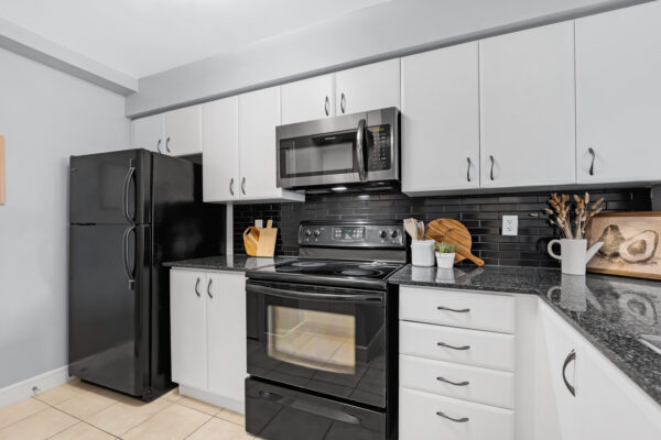 31-Bales-Avenue-#501-Toronto-Web-Salisbury-14