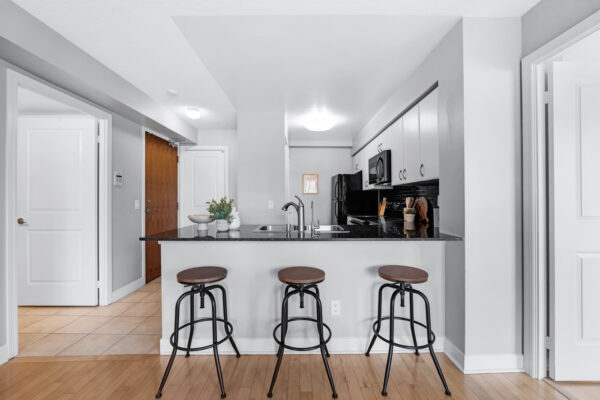 31-Bales-Avenue-#501-Toronto-Web-Salisbury-18