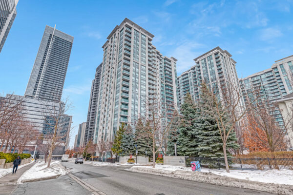 31-Bales-Avenue-#501-Toronto-Web-Salisbury-4