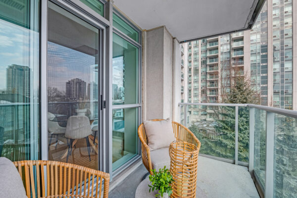 31-Bales-Avenue-#501-Toronto-Web-Salisbury-40