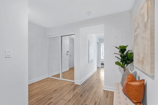 397-Front-Street-West-#3710-Toronto-Web-Salisbury-10