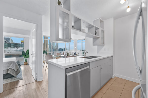 397-Front-Street-West-#3710-Toronto-Web-Salisbury-12