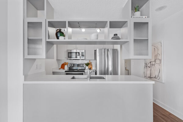 397-Front-Street-West-#3710-Toronto-Web-Salisbury-15