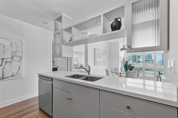 397-Front-Street-West-#3710-Toronto-Web-Salisbury-18