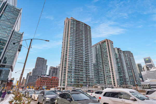 397-Front-Street-West-#3710-Toronto-Web-Salisbury-2