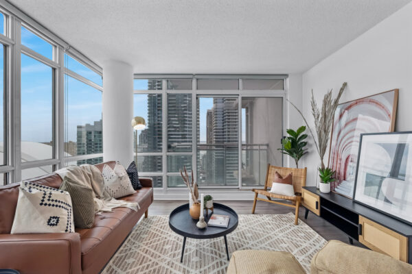 397-Front-Street-West-#3710-Toronto-Web-Salisbury-24