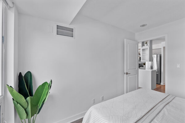 397-Front-Street-West-#3710-Toronto-Web-Salisbury-30