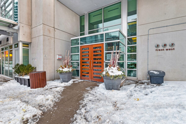 397-Front-Street-West-#3710-Toronto-Web-Salisbury-4