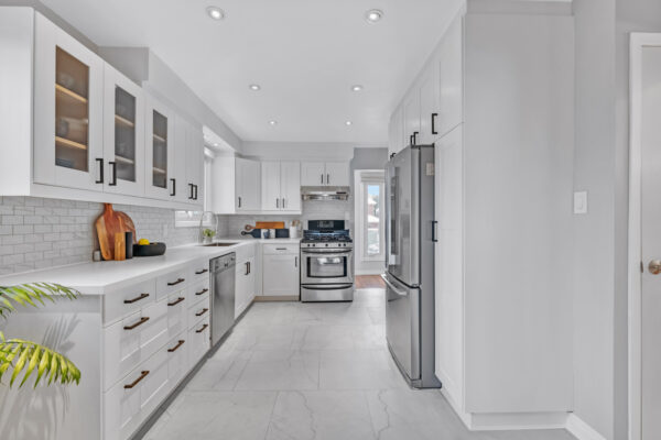 683-West-Shore-Boulevard-Pickering-Web-Salisbury-20