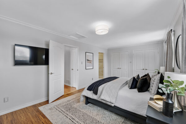683-West-Shore-Boulevard-Pickering-Web-Salisbury-29