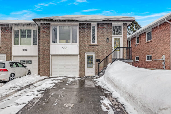 683-West-Shore-Boulevard-Pickering-Web-Salisbury-8
