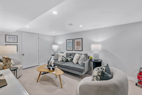 78-Branstone-Road-Toronto-Web-Salisbury-45