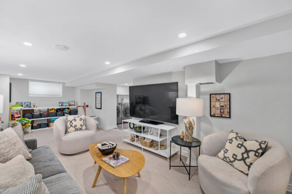 78-Branstone-Road-Toronto-Web-Salisbury-47