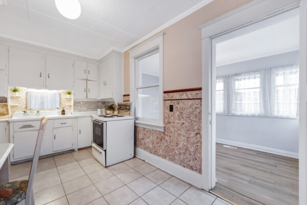 11-Lamb-Avenue-Toronto-Web-Salisbury-26