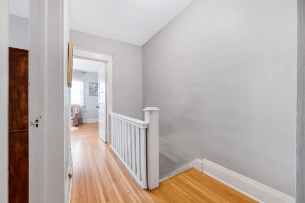 11-Lamb-Avenue-Toronto-Web-Salisbury-32