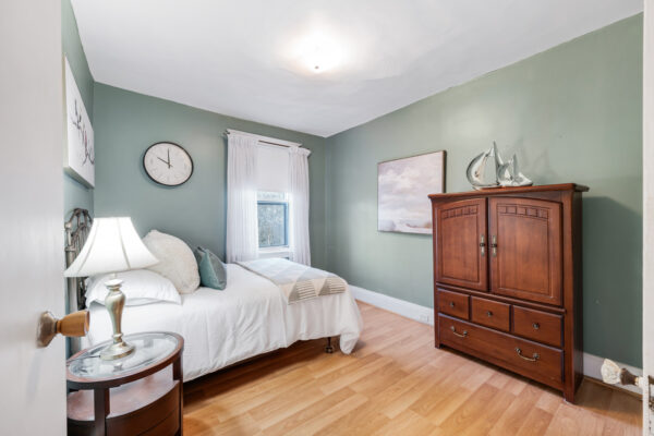 11-Lamb-Avenue-Toronto-Web-Salisbury-37