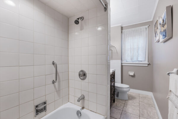 11-Lamb-Avenue-Toronto-Web-Salisbury-40