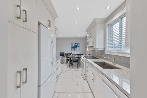 114-Vanzant-Crescent-Stouffville-Web-Salisbury-18