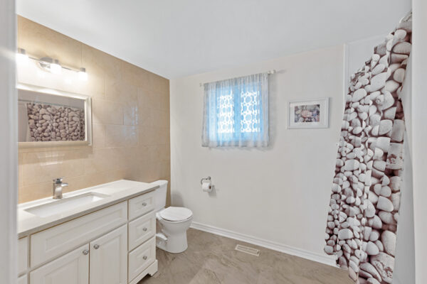 114-Vanzant-Crescent-Stouffville-Web-Salisbury-28