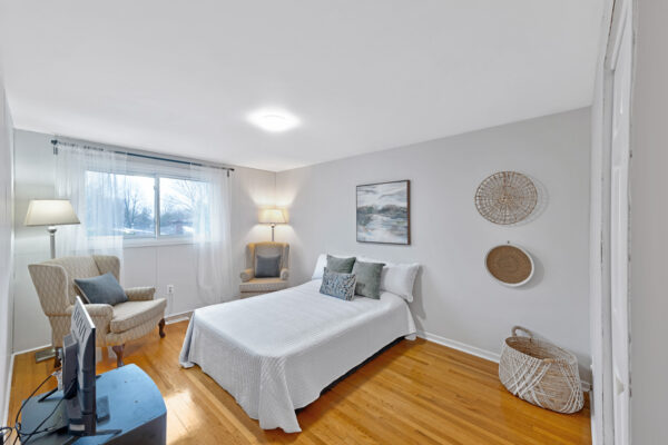 114-Vanzant-Crescent-Stouffville-Web-Salisbury-29