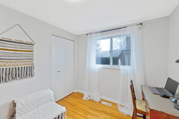 114-Vanzant-Crescent-Stouffville-Web-Salisbury-32