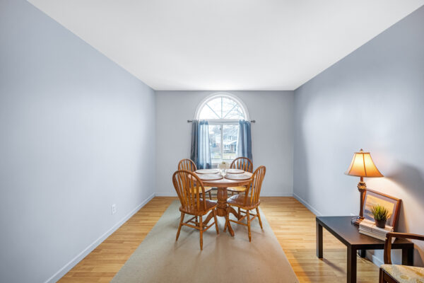 114-Vanzant-Crescent-Stouffville-Web-Salisbury-44