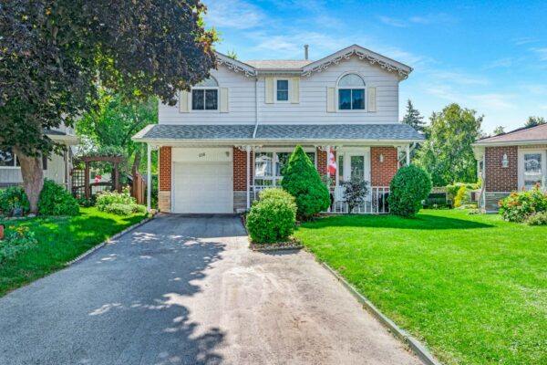 114-Vanzant-Crescent-Stouffville-Web-Salisbury-8