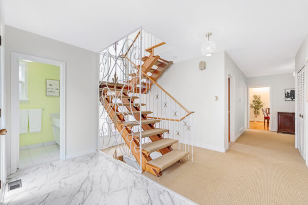 12-Feldbar-Court-Toronto-Web-Salisbury-11