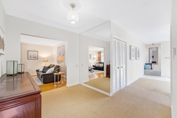 12-Feldbar-Court-Toronto-Web-Salisbury-13
