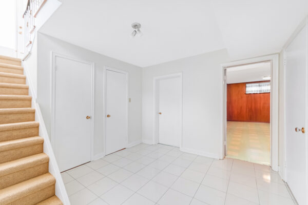 12-Feldbar-Court-Toronto-Web-Salisbury-49