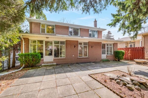 12-Feldbar-Court-Toronto-Web-Salisbury-61
