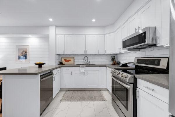 1209-Queen-Street-East-Toronto-Web-Salisbury-15