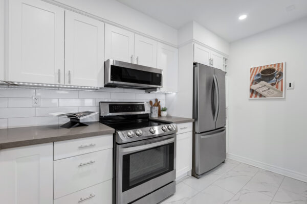 1209-Queen-Street-East-Toronto-Web-Salisbury-16