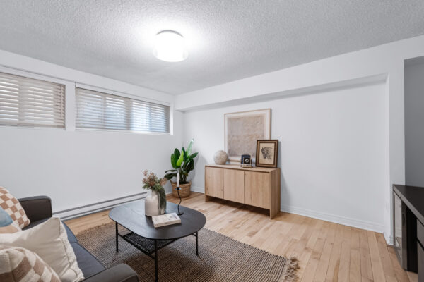 1209-Queen-Street-East-Toronto-Web-Salisbury-31