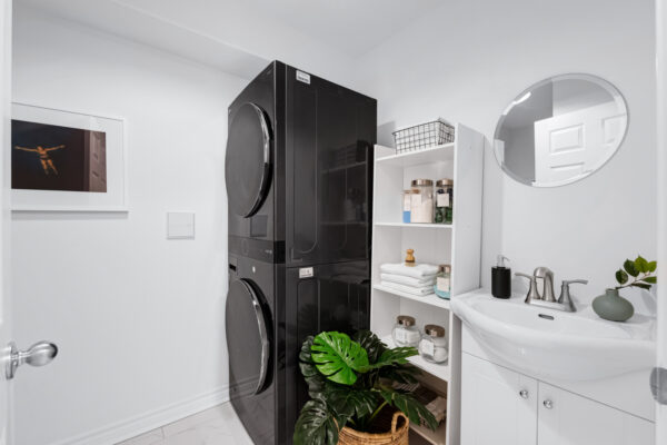 1209-Queen-Street-East-Toronto-Web-Salisbury-35