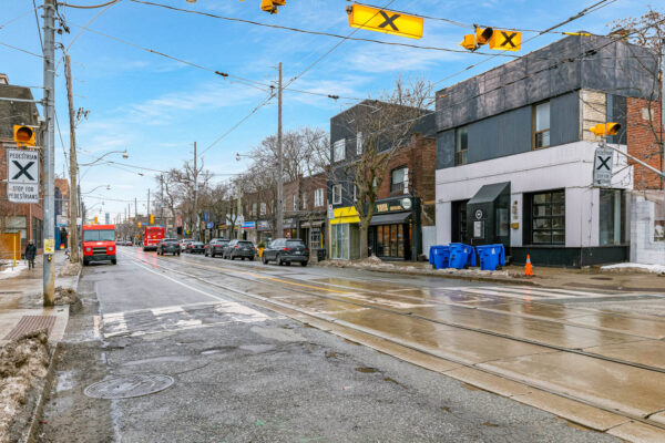 1209-Queen-Street-East-Toronto-Web-Salisbury-43