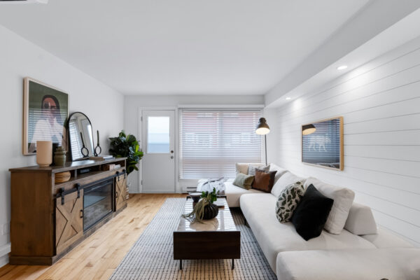 1209-Queen-Street-East-Toronto-Web-Salisbury-8
