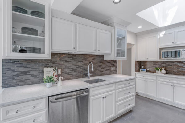 1350-Milton-Avenue-Mississauga-Web-Salisbury-21
