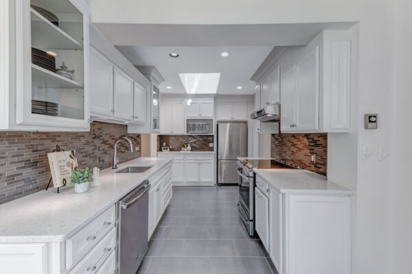 1350-Milton-Avenue-Mississauga-Web-Salisbury-24