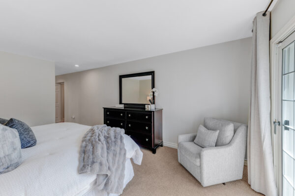 1350-Milton-Avenue-Mississauga-Web-Salisbury-30