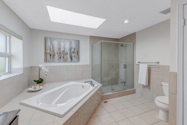 1350-Milton-Avenue-Mississauga-Web-Salisbury-32