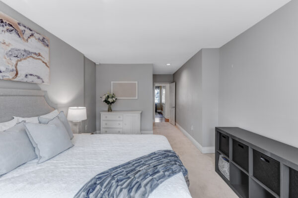 1350-Milton-Avenue-Mississauga-Web-Salisbury-37