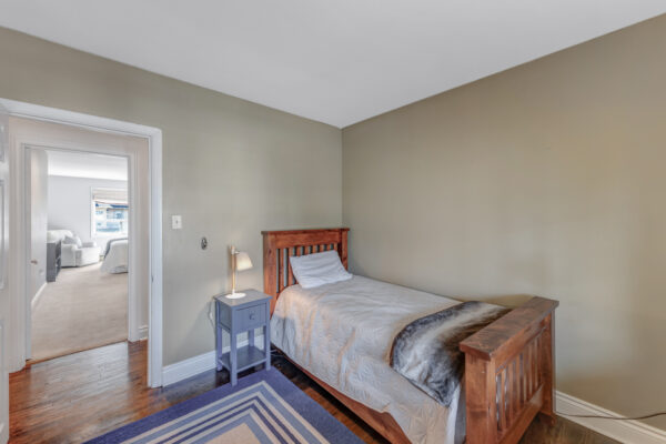 1350-Milton-Avenue-Mississauga-Web-Salisbury-40