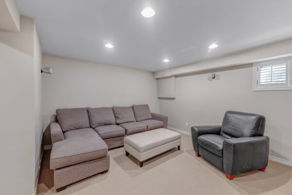 1350-Milton-Avenue-Mississauga-Web-Salisbury-44