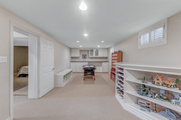 1350-Milton-Avenue-Mississauga-Web-Salisbury-46