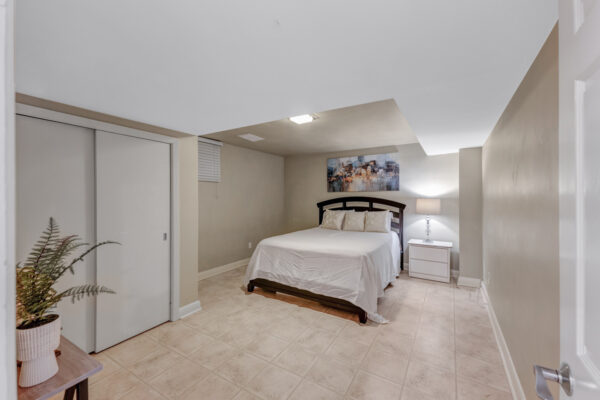 1350-Milton-Avenue-Mississauga-Web-Salisbury-49