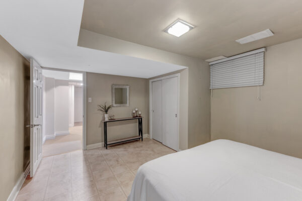 1350-Milton-Avenue-Mississauga-Web-Salisbury-50
