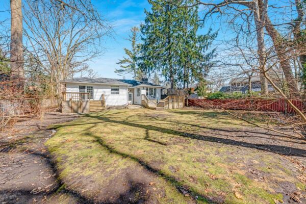 1350-Milton-Avenue-Mississauga-Web-Salisbury-58