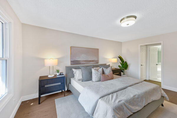 154-Centennial-Road-Toronto-Web-Salisbury-43