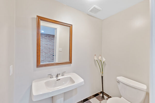 154-Centennial-Road-Toronto-Web-Salisbury-71